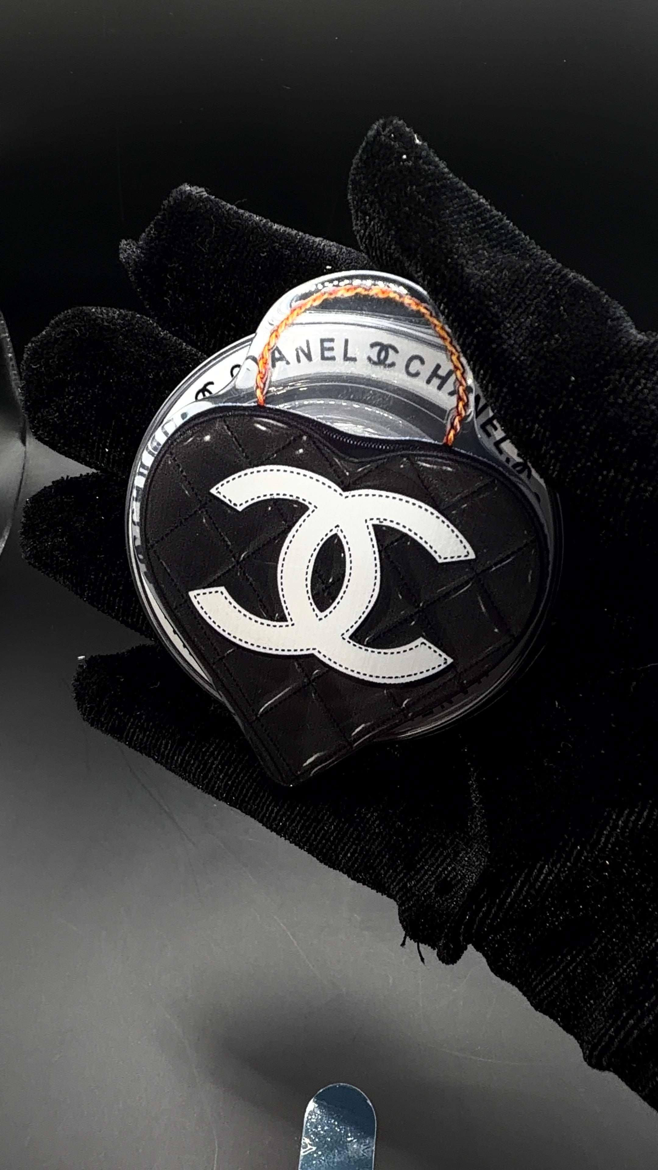 Black Chanel Heart Popsocket