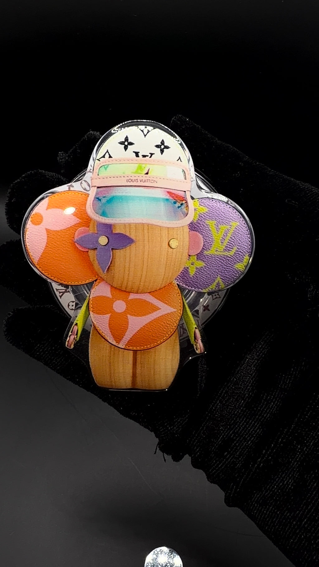 Colorful Lv Vivienne Popsocket