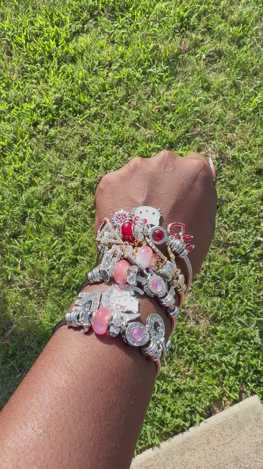 Hk love Bracelet 2