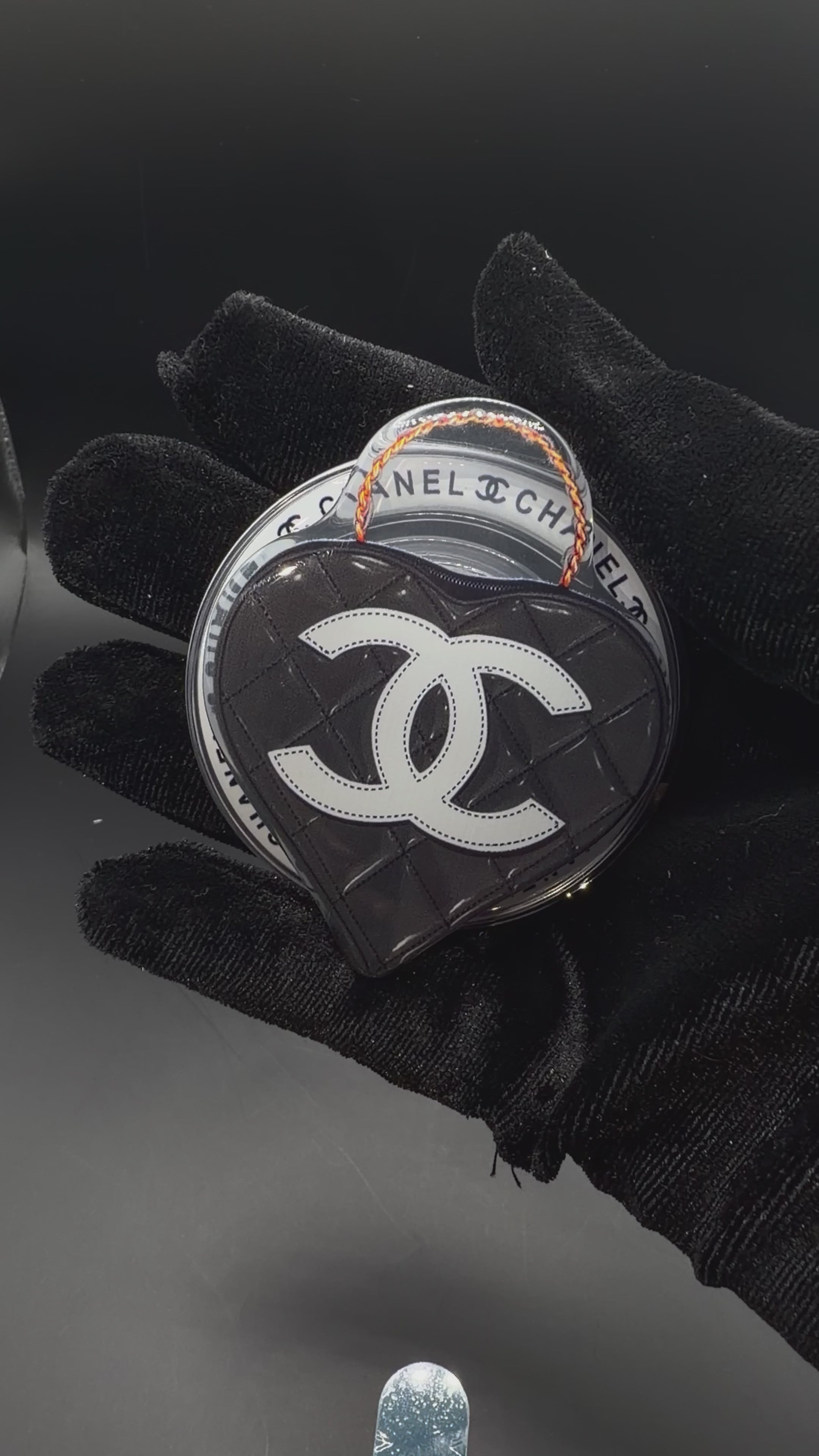 Black Chanel Heart Popsocket