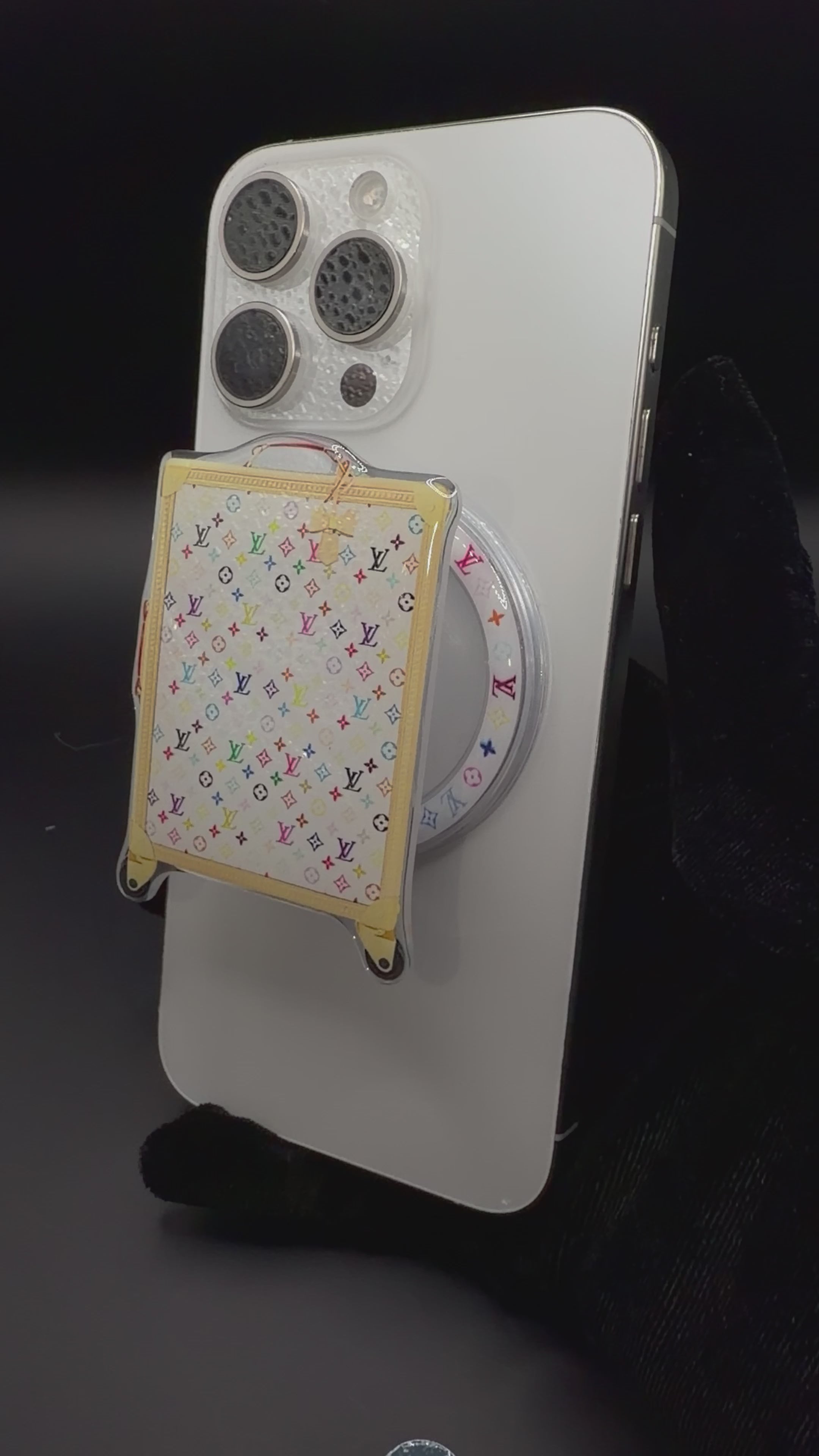 Lv suitecase Popsocket