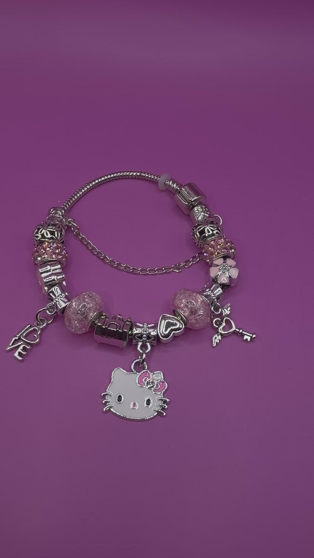Hk love Bracelet 2