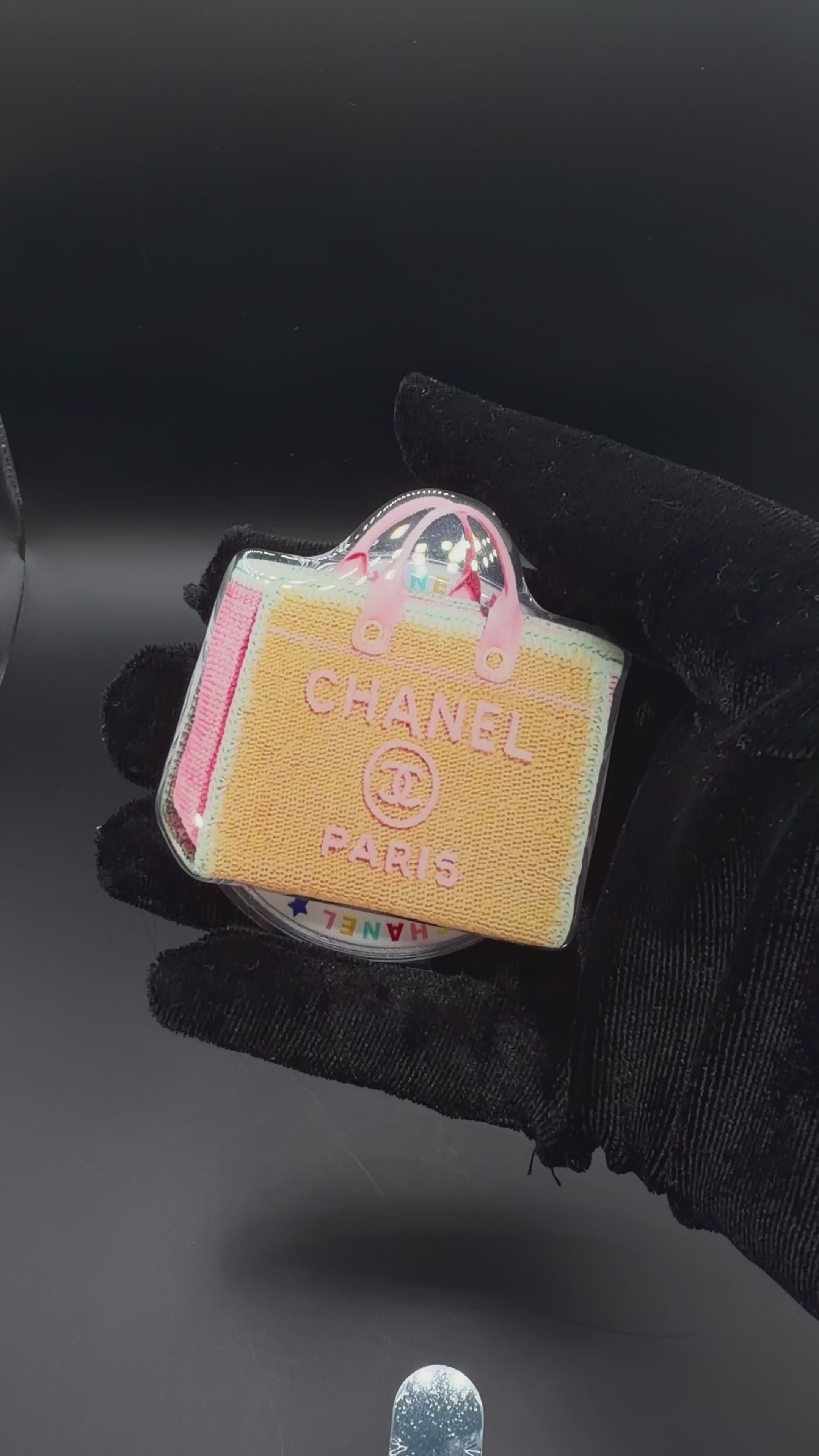 Pink Chanel tote Popsocket